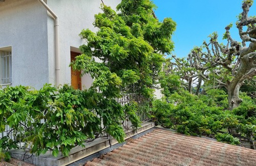 Le Pontet Apartment | Appartement Dans Propriété Arboré