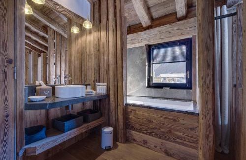Val-d'Isere Apartment | Appartement de luxe avec jacuzzi, terrasse et cheminée - 10 personnes - FR-1-567-97