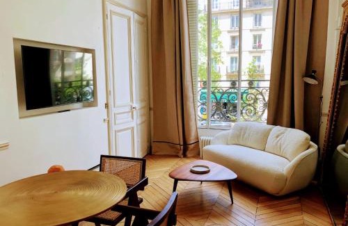 Faubourg Saint-Germain Apartment | Appartement de standing 2 - tour Eiffel/Invalides