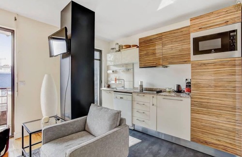 16th Arrondissement Apartment | Appartement des Toits - Welkeys