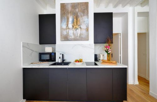 Les Iles Apartment | Appartement Design île St Louis - Welkeys