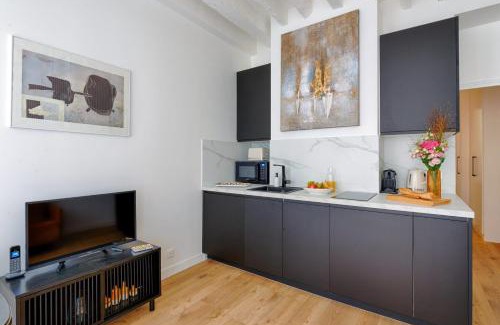 Les Iles Apartment | Appartement Design île St Louis - Welkeys