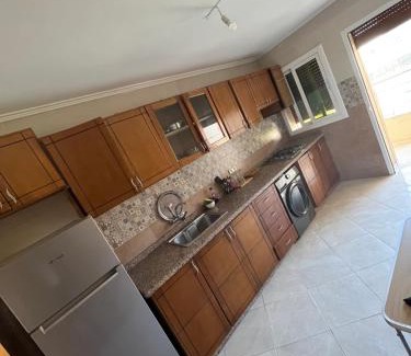 Tangier Apartment | Appartement doré