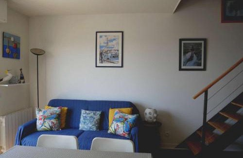 Etel Apartment | Appartement duplex à Étel 3* - Piscine, Wifi, Animaux admis, Parking à 600m de la plage - FR-1-479-200