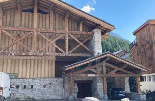 Val-d'Isere Apartment | Appartement Duplex avec Terrasse, Jacuzzi et Cheminée - Val-d'Isère - FR-1-567-63