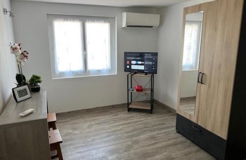 Mandelieu-La-Napoule Apartment | Appartement fonctionnel
