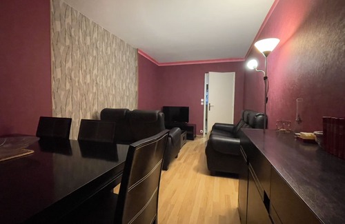 Grigny Apartment | Appartement F3 + Parking Privé à 5min RER D