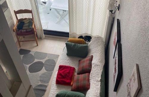 Arette Apartment | Appartement familial 6 pers, accès direct pistes, balcon, parking, ascenseur - FR-1-602-114