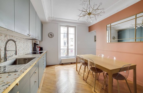 Quartier de l'Ecole-Militaire Apartment | Appartement Familial Derrière les Invalides
