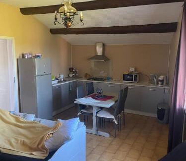 Courthezon Apartment | Appartement