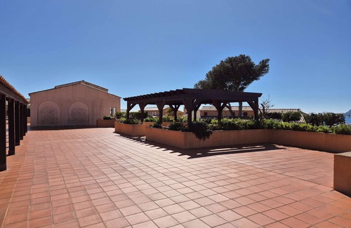 Saint-Mandrier-sur-Mer Apartment | Appartement vue Mer, Tout Confort, Dans Résidence Avec Piscine, Tennis, Boulodrome.