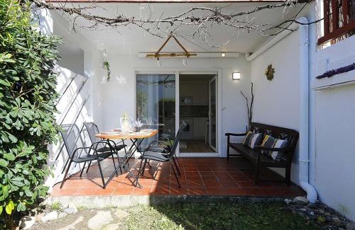 Hendaye Apartment | Appartement Hendaye avec piscine et parking - FR-1-2-443