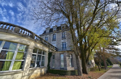 Besancon Apartment | Appartement Les Suites Du Parc - Studio Lumière