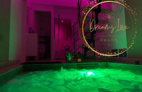 Orgon Apartment | Appartement Love room avec jacuzzi et hammam privatisé Lieu insolite en amoureux Spa détente assurée avec de doux massages en options sur demande