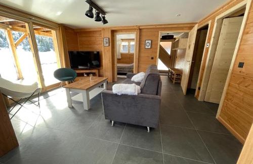 Le Devoluy Apartment | Appartement lumineux neuf dans bas de chalet LE DOUGLAS