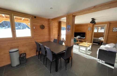 Le Devoluy Apartment | Appartement lumineux neuf dans bas de chalet LE DOUGLAS