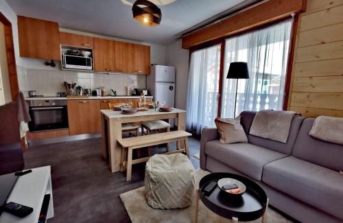 Les Gets Apartment | Appartement lumineux rénové, 35 m², proche pistes et centre, 4 pers, terrasse et garage, Les Gets - FR-1-598-38
