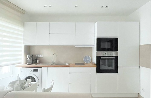 Provins Apartment | Appartement lumineux tout équipé avec vues exceptionnelles sur l’église St Ayoul
