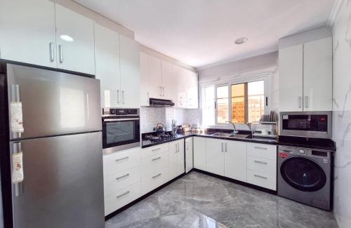 Tangier Apartment | Appartement Luxe Tanger, 3chambres, Clim, WIFI et Grande Terrasse