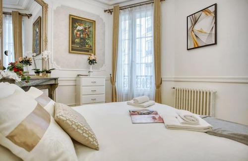 Chaussee-d'Antin Apartment | Appartement Luxueux 250m2 - 7 chambres- Climatisé