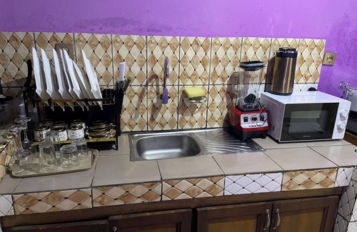 Yaounde Apartment | Appartement Meublé Moderne - Centre-ville Yaoundé (Air Conditioning, Wi-Fi, Security)