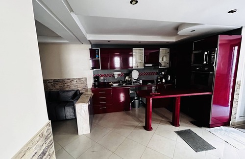 Harhoura Apartment | Appartement Meublé Pour Famille de 4 à 6, à 5 min à Pied de la Plage de Harhoura