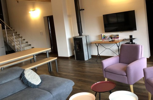 Ax-les-Thermes Apartment | Appartement Montagne , Poêle à Bois, Grand Confort et Proximité des Pistes