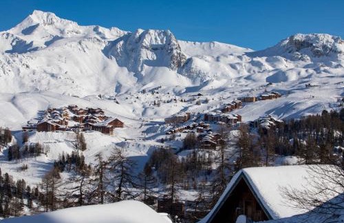 Plagne Villages Apartment | Appartement neuf avec piscine, Wi-Fi et parking couvert - FR-1-455-23