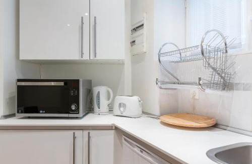 Paris City Center Bed & Breakfast | Appartement Petits Champs II
