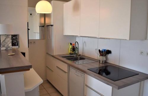 Tregastel Apartment | Appartement spacieux avec WIFI et parking à Trégastel, proche plage - FR-1-368-18