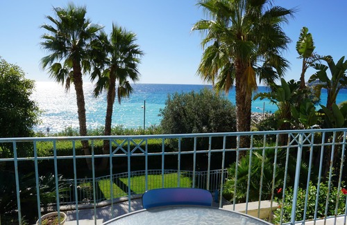 Ospedaletti Apartment | Appartement Standing Front de Mer, Très Calme, Village Typique, 15min Sanremo