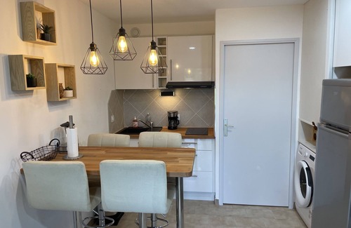 Plaine de la Brague Apartment | Appartement T2, Boxe Privée, Pour 4 Pers, Wifi, Piscines, Tennis, Pétanque