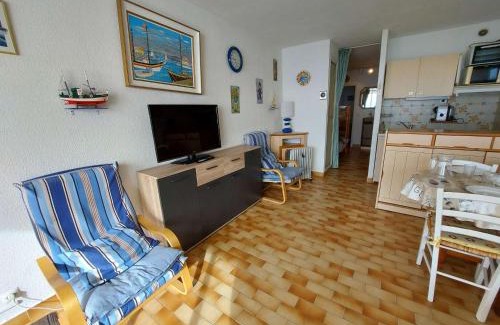 Le Grau-dʼAgde Apartment | Appartement T2 Cabine en Front de Mer avec Terrasse à Agde - 5/6 Couchages - FR-1-423-191