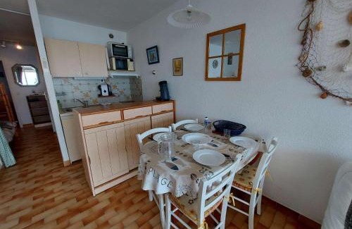 Le Grau-dʼAgde Apartment | Appartement T2 Cabine en Front de Mer avec Terrasse à Agde - 5/6 Couchages - FR-1-423-191