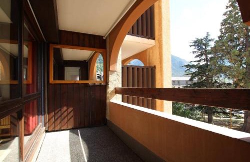 Briancon Apartment | Appartement T2 cabine à Briançon, parfait pour 4-6 pers, proche centre, télécabine et commerces - FR-1-330C-65