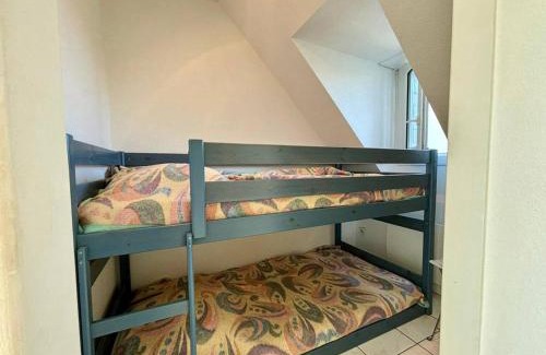 Saint-Amand-en-Puisaye Apartment | Appartement T2+Cabine à Carnac, Balcon Sud, Proche Plages, 4 Pers. - FR-1-377-29