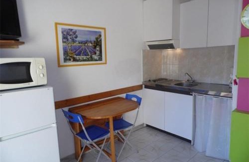 Marseillan Apartment | Appartement T2 cabine avec terrasse, proche plage, parking privé, pour 4 personnes. - FR-1-326-547
