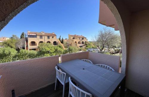 Port Leucate Apartment | Appartement T2 climatisé, rénové, proche plage, avec terrasse et parking - Port Leucate - FR-1-81-586