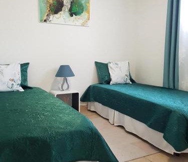 Saint-Evarzec Apartment | Appartement T3 meublé, St Evarzec Bretagne - Le Degemer-Mat