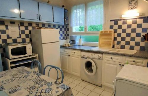 Cauterets Apartment | Appartement T3 près télécabine et commerces, 6 pers, Parking - FR-1-234-208