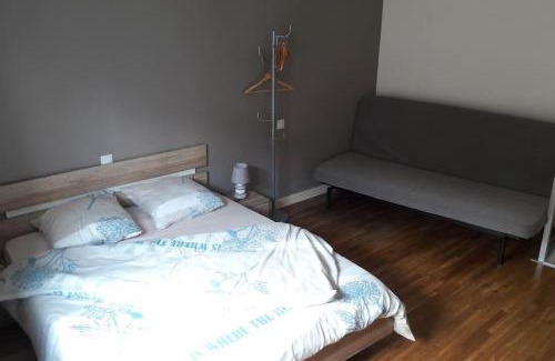 Rochechouart Apartment | appartement tranquille