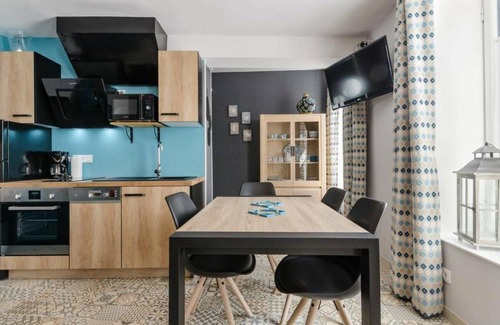 Vendeuvre-sur-Barse Apartment | Appartement Vendeuvre-sur-Barse, 2 pièces, 2 personnes - FR-1-543-50