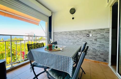 Pointe de la verdure Apartment | Appartement vue mer, piscine, dans quartier prisé de Gosier