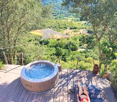 Grabri Apartment | Appartman Casa Fermeglia with private jacuzzie and truffle hunting experience