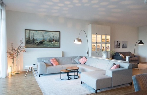 Vissershaven Apartment | Appealing Apartment in Den Haag with Balcony Terrace
