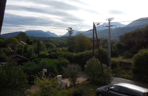 Saint-Jean-de-Vaulx Ski Chalet | Appealing Chalet in St Jean de Vaux with Roofed Terrace