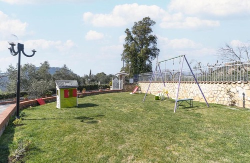 Priverno House | Appealing holiday home in Priverno with garden