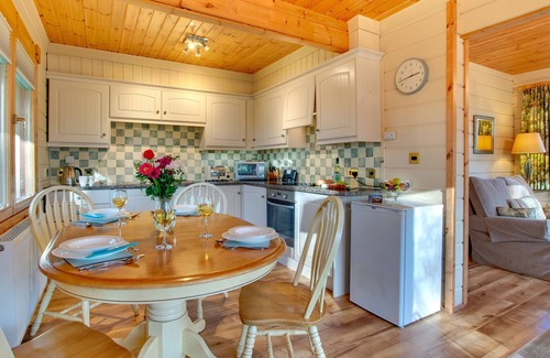 Morpeth Cottage | APPLE TREE LODGE, pet friendly, character holiday cottage in Swarland