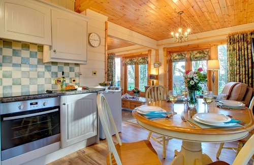 Morpeth Cottage | APPLE TREE LODGE, pet friendly, character holiday cottage in Swarland