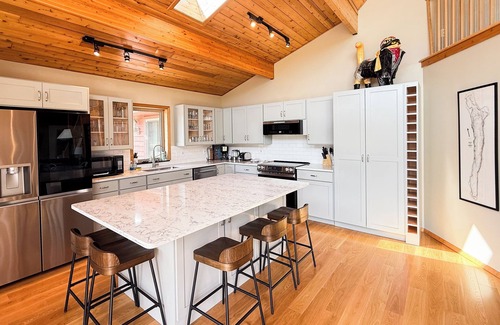 Cooperstown House | Apple Tree Pond